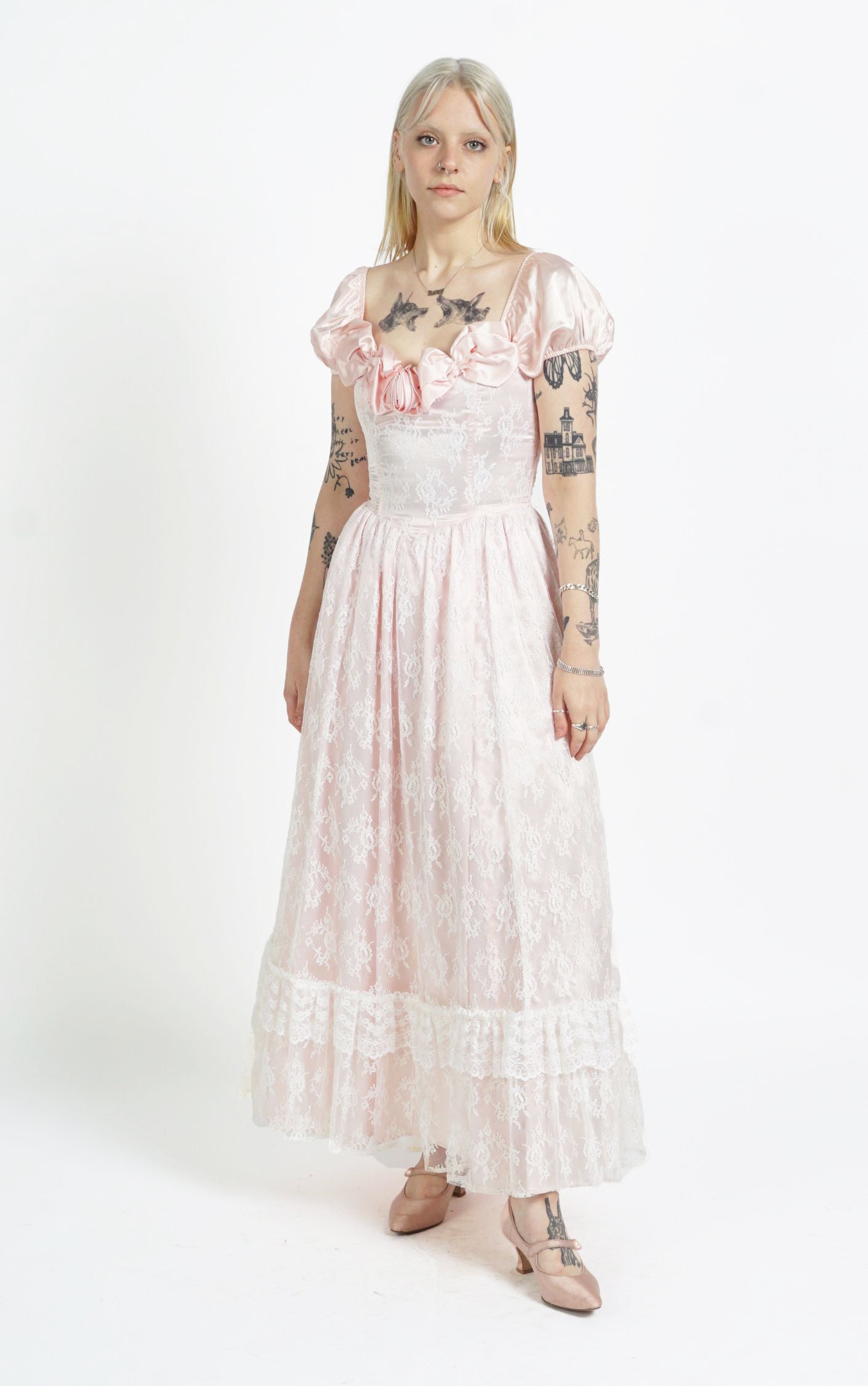 VINTAGE Victorian Pink Lace Puff Sleeve Ruffled Ball Gown Dress resellum
