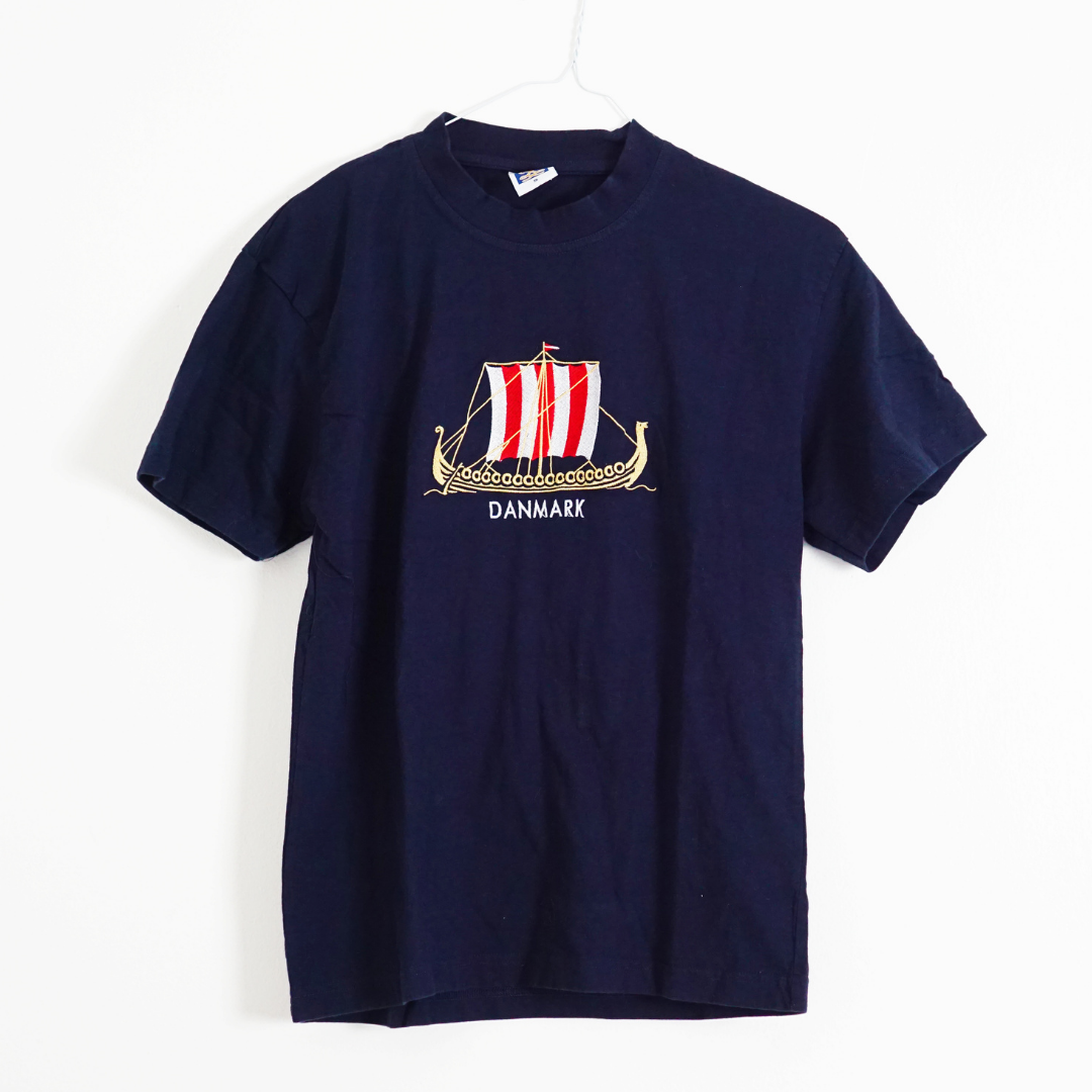 VINTAGE Denmark Viking Ship T-Shirt by Click On trend