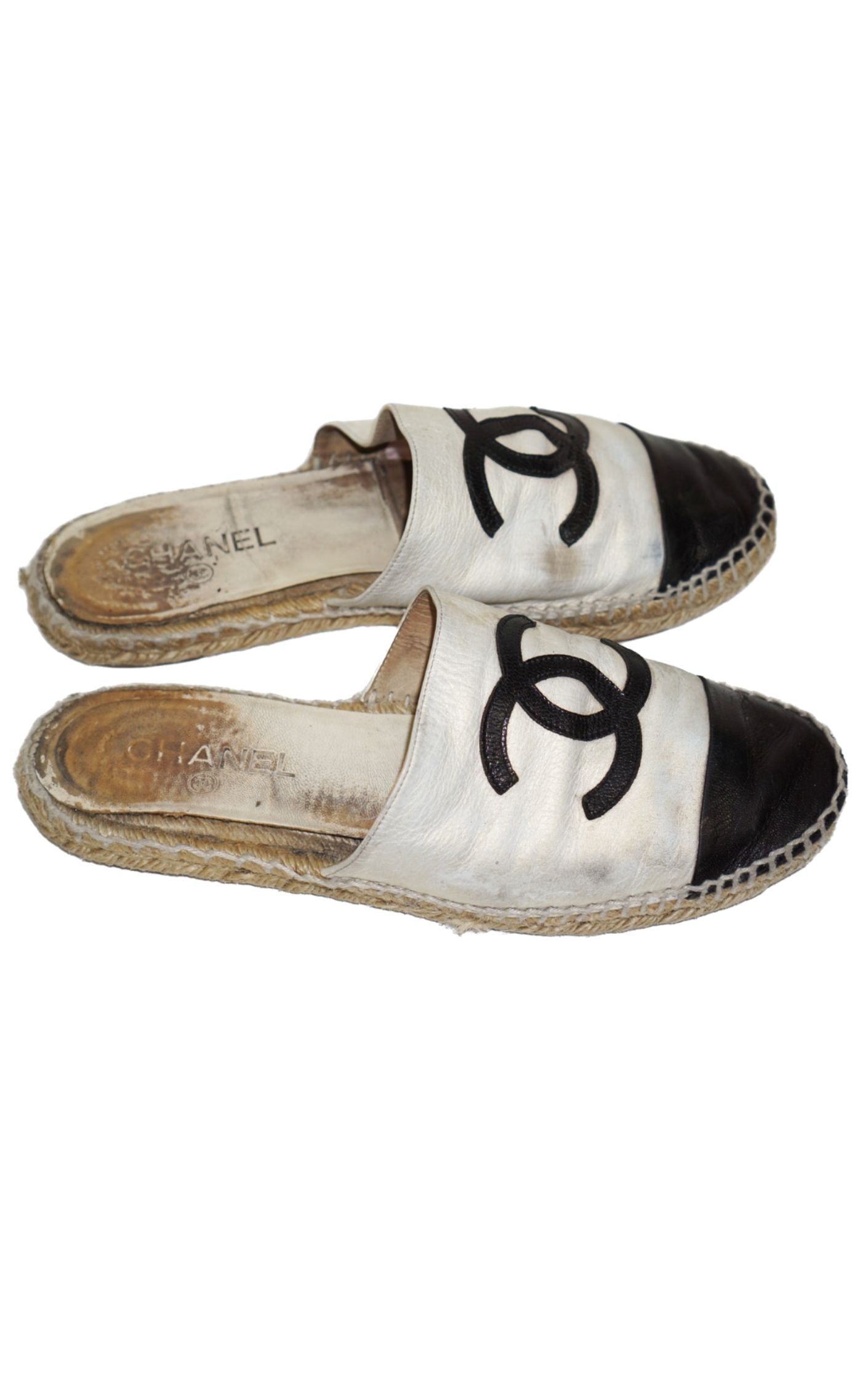 CHANEL Logo Leather Espadrille Mules Slides resellum