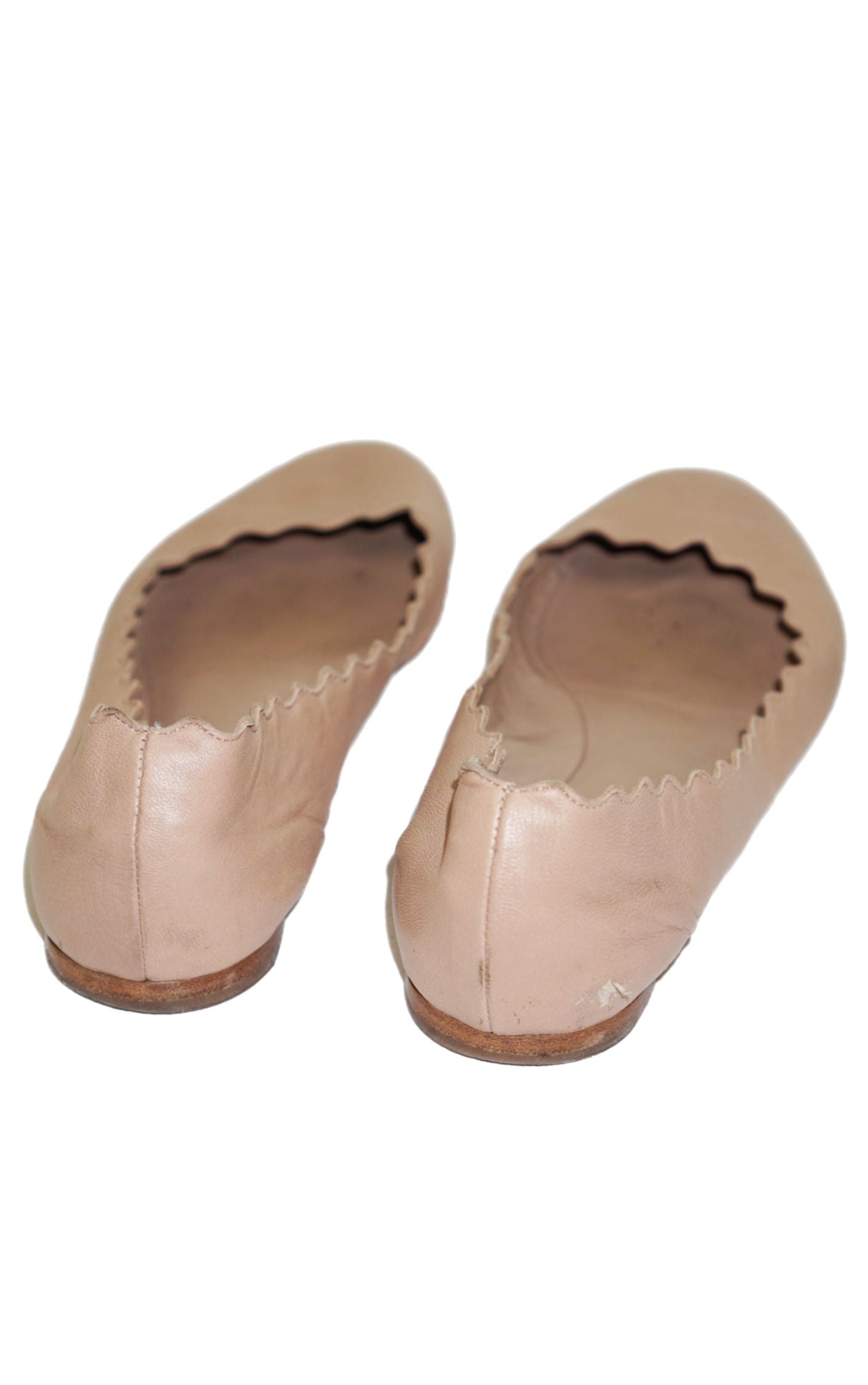 CHLOE Lauren Scalloped Beige Leather Flats resellum