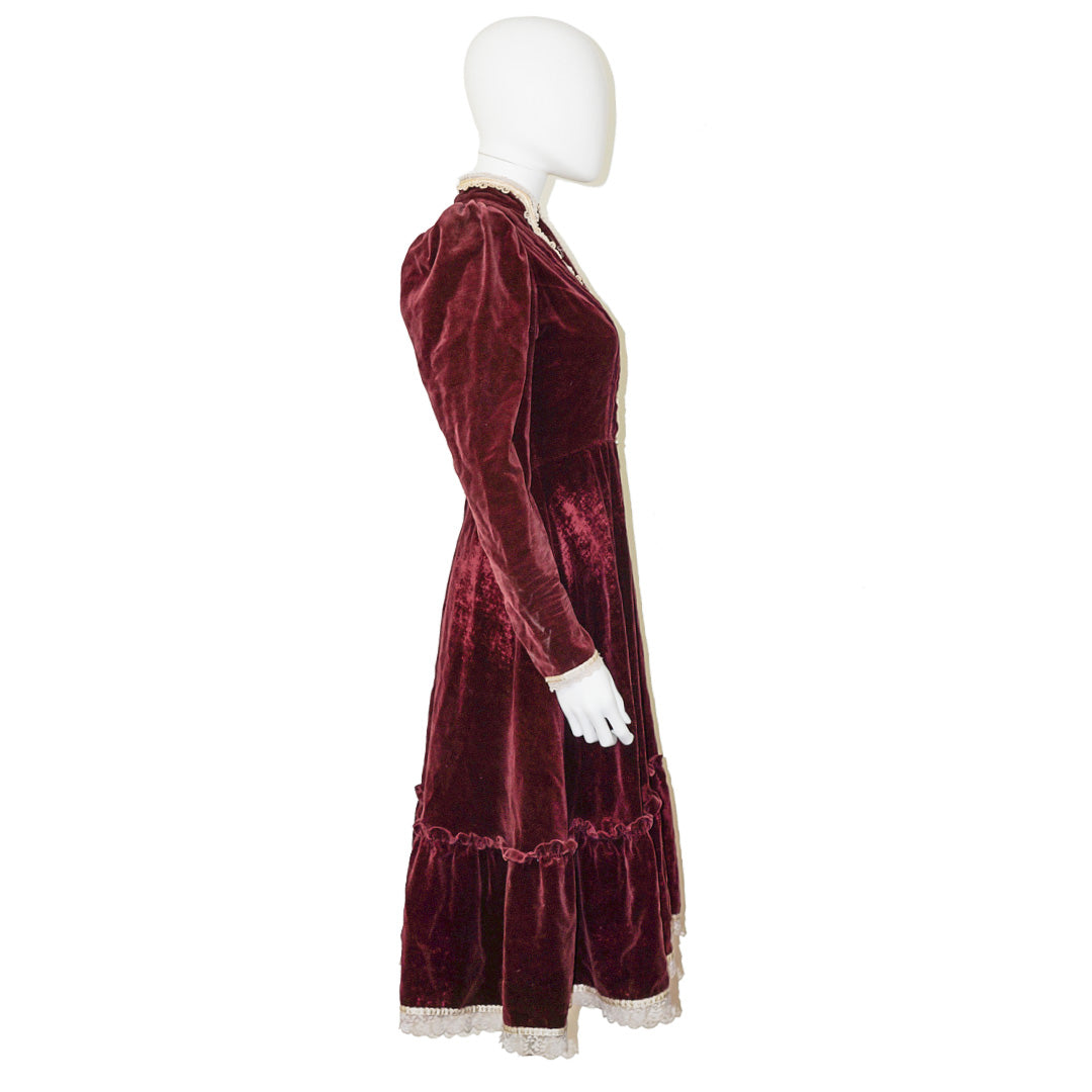 GUNNE SAX VINTAGE Brown Velvet Victorian Dress by Click On Trend