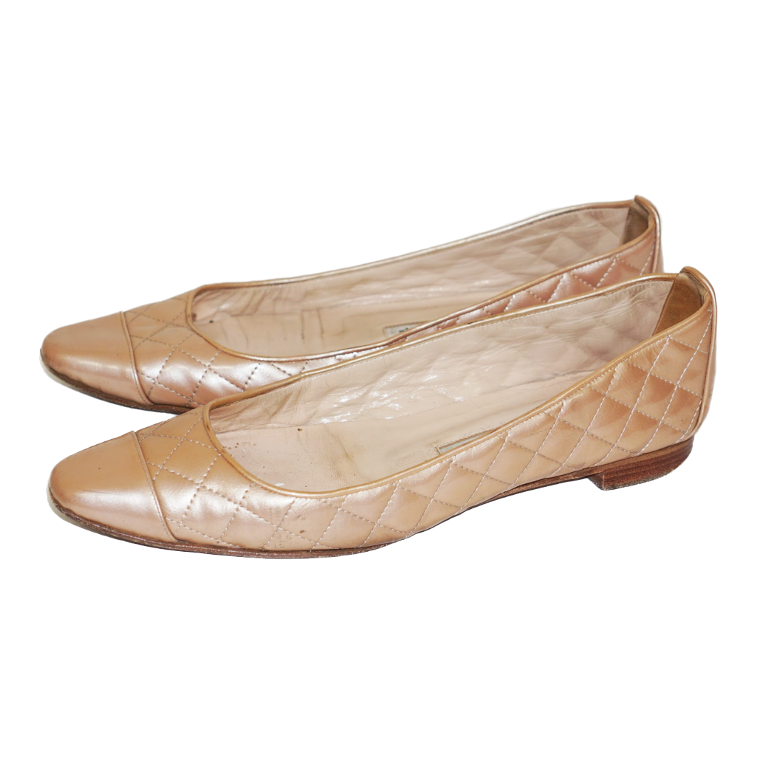 MANOLO BLAHNIK Gold Quilted Flat Shoes