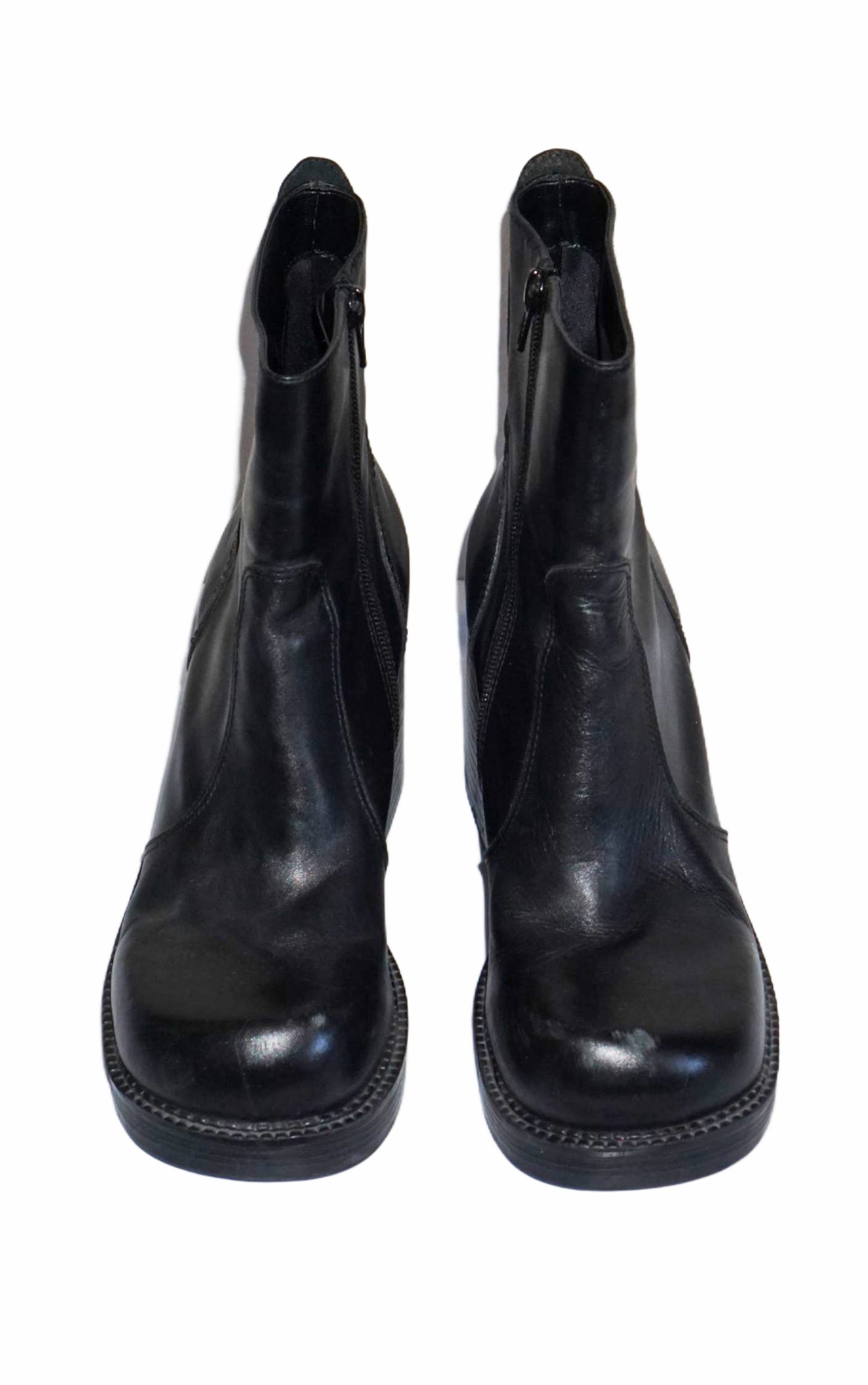 VINTAGE 90s Chunky Heels Square Toe Black Leather Ankle Boots resellum