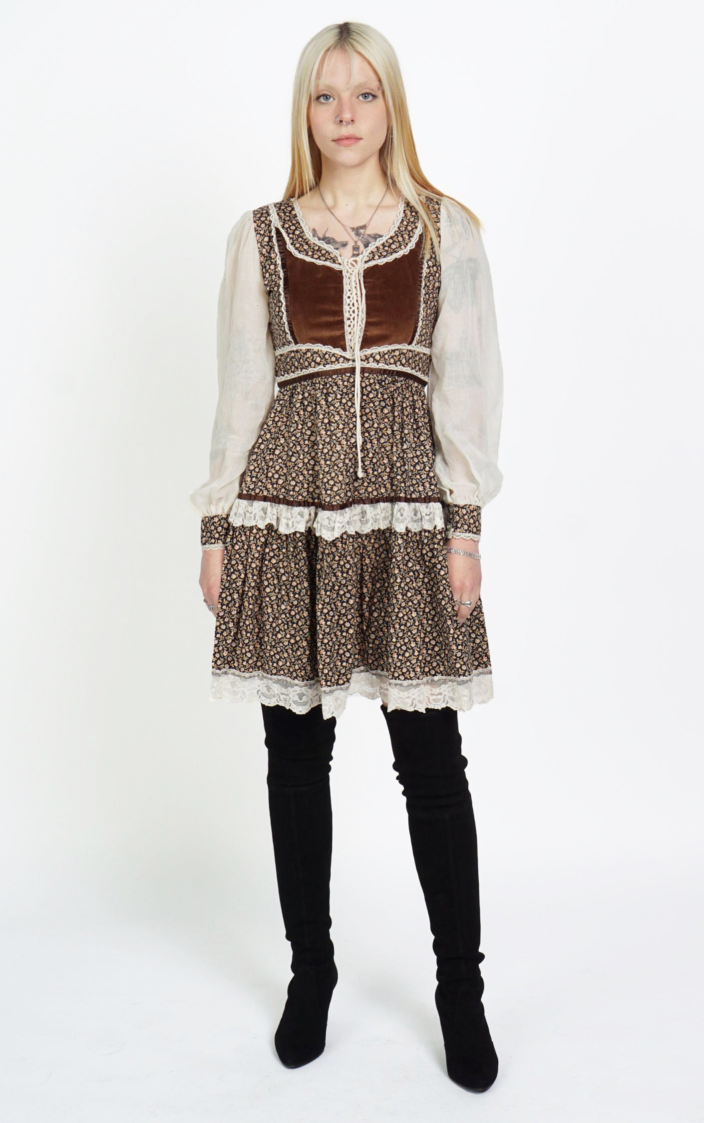 VINTAGE 70s Floral Lace Up Puff Sleeve Dress resellum