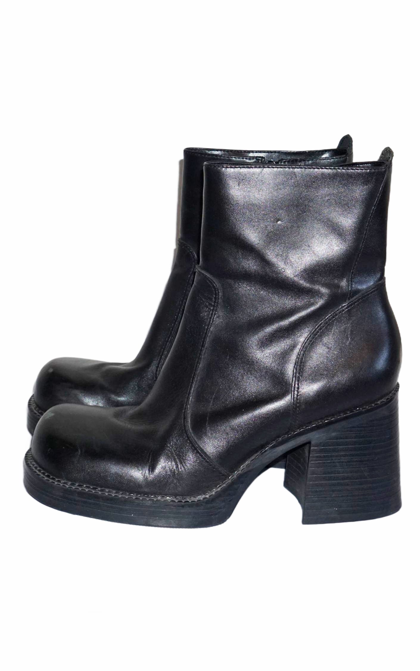 VINTAGE 90s Chunky Heels Square Toe Black Leather Ankle Boots resellum