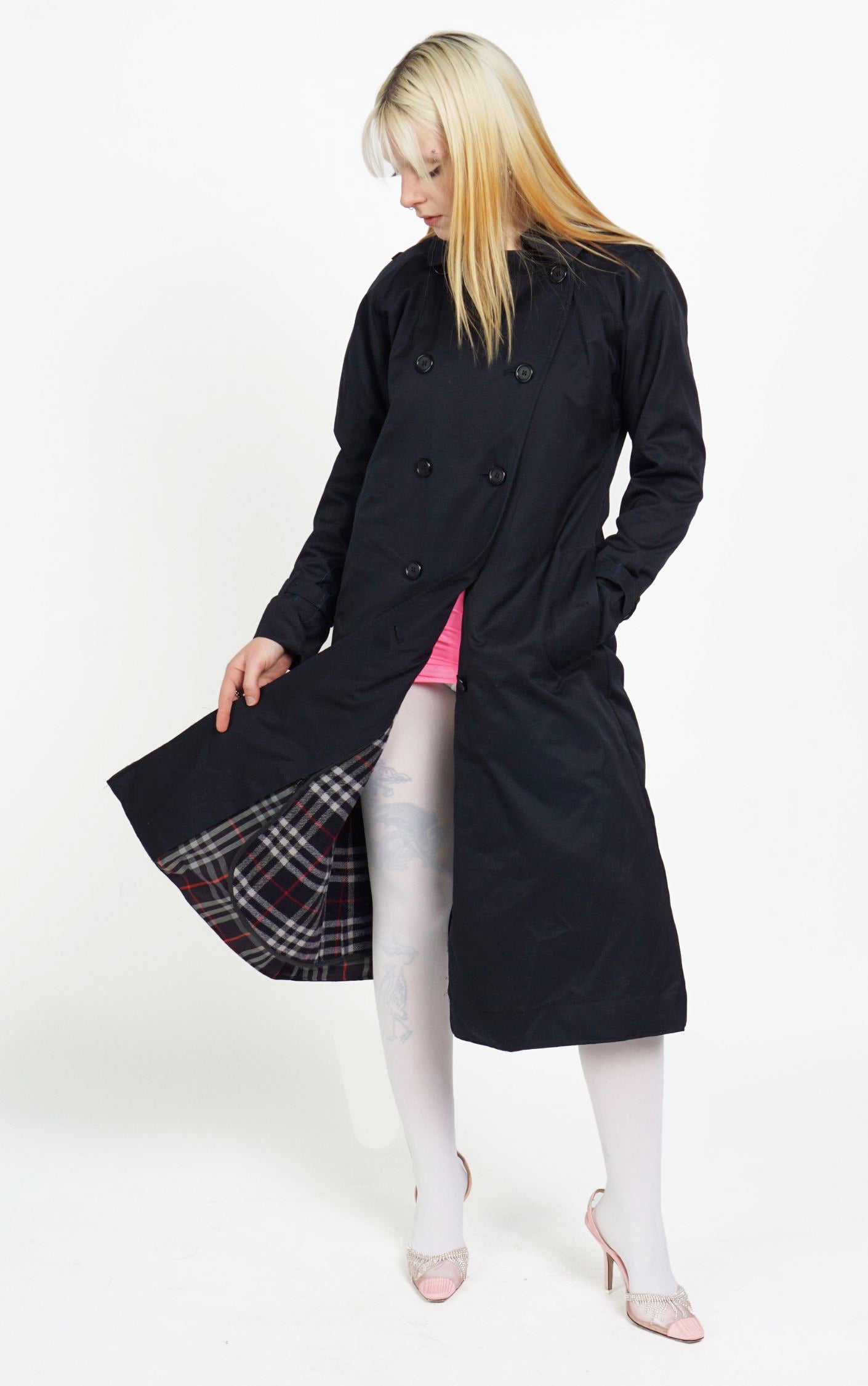 VINTAGE BURBERRY Tartan Wool Lining Navy Trench Coat resellum