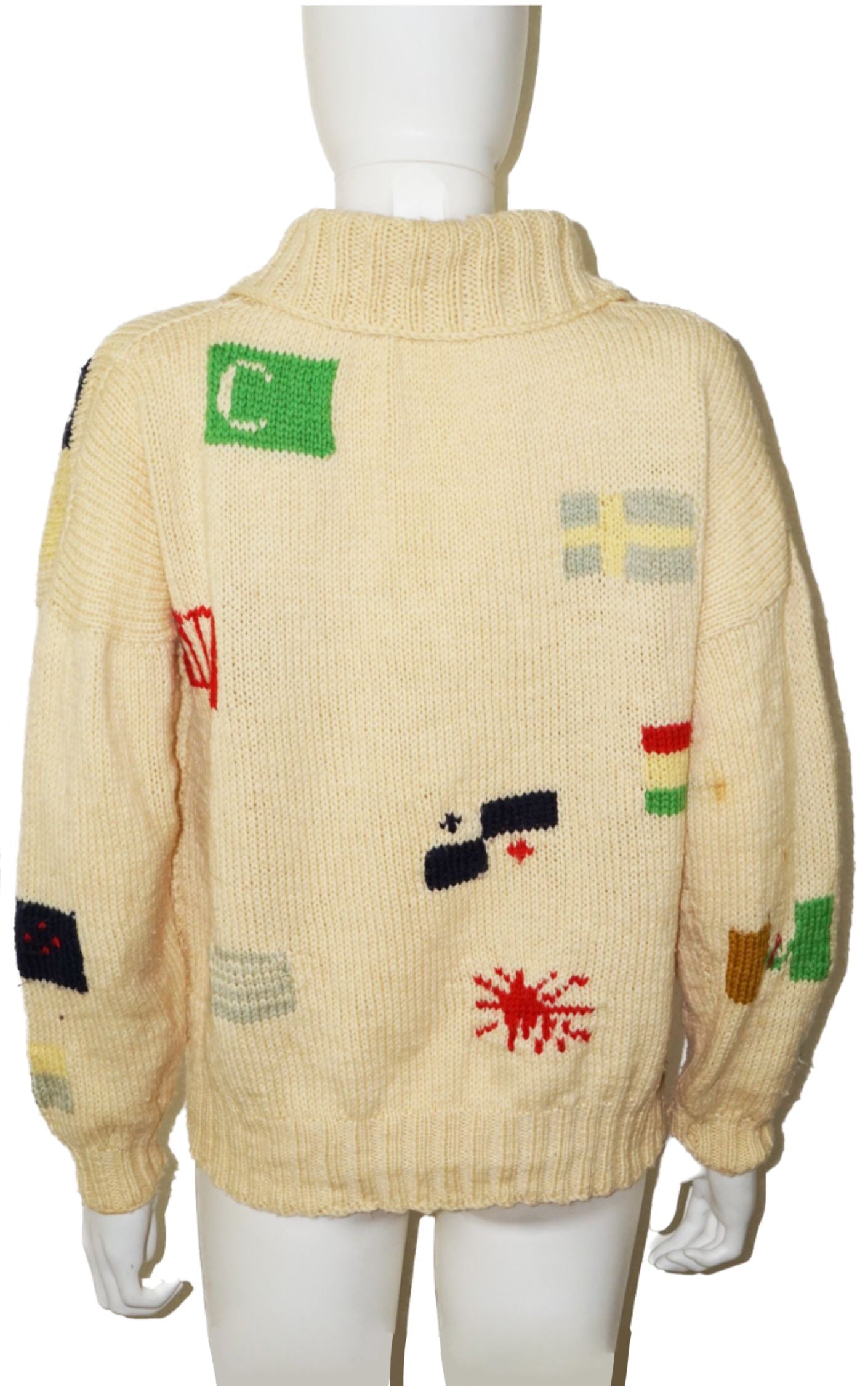 VINTAGE International World Flags Buttoned Knit Cardigan resellum