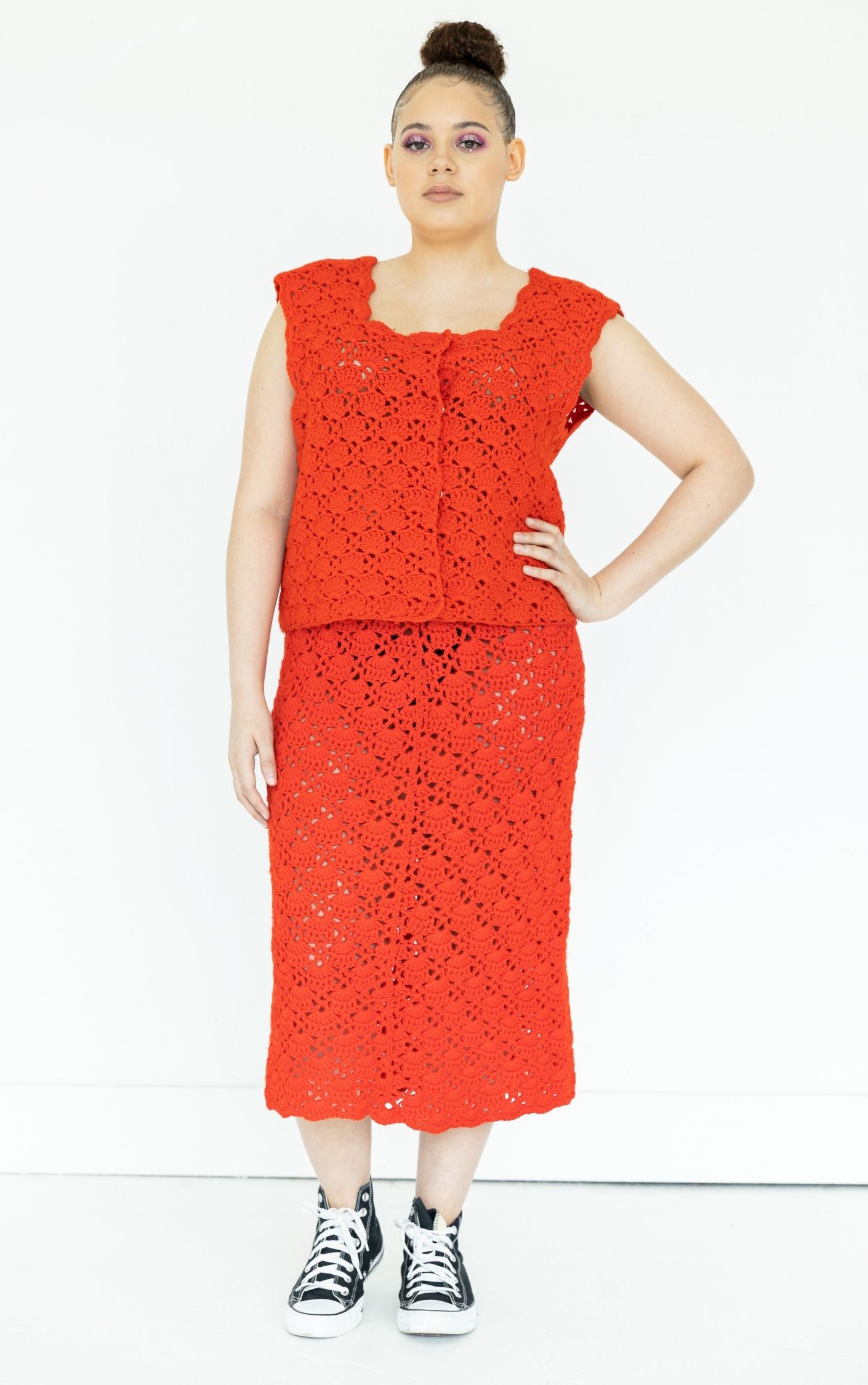 VINTAGE Red Crochet Knit Skirt Vest Set Suit RESELLUM