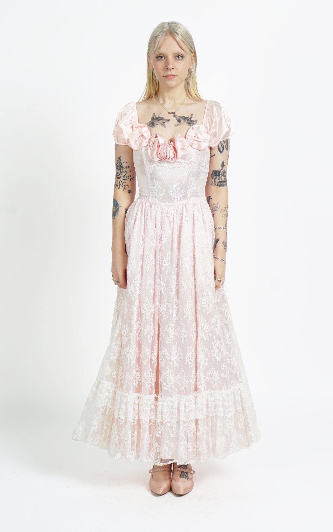 VINTAGE Victorian Pink Lace Puff Sleeve Ruffled Ball Gown Dress resellum