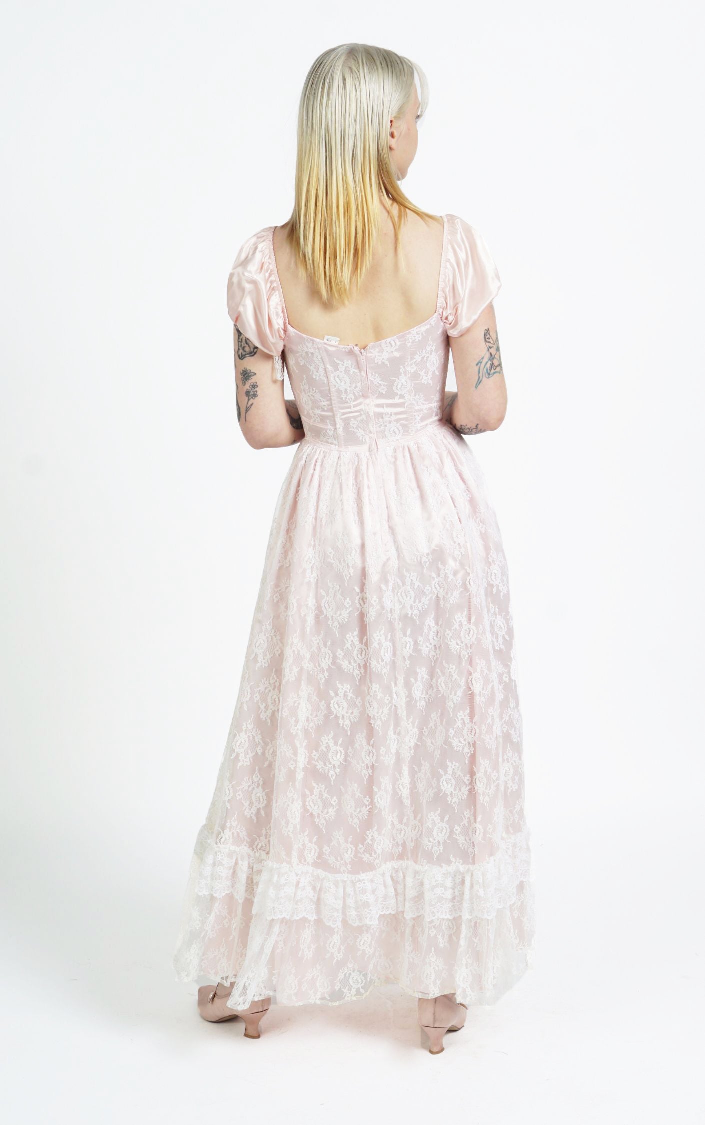 VINTAGE Victorian Pink Lace Puff Sleeve Ruffled Ball Gown Dress resellum