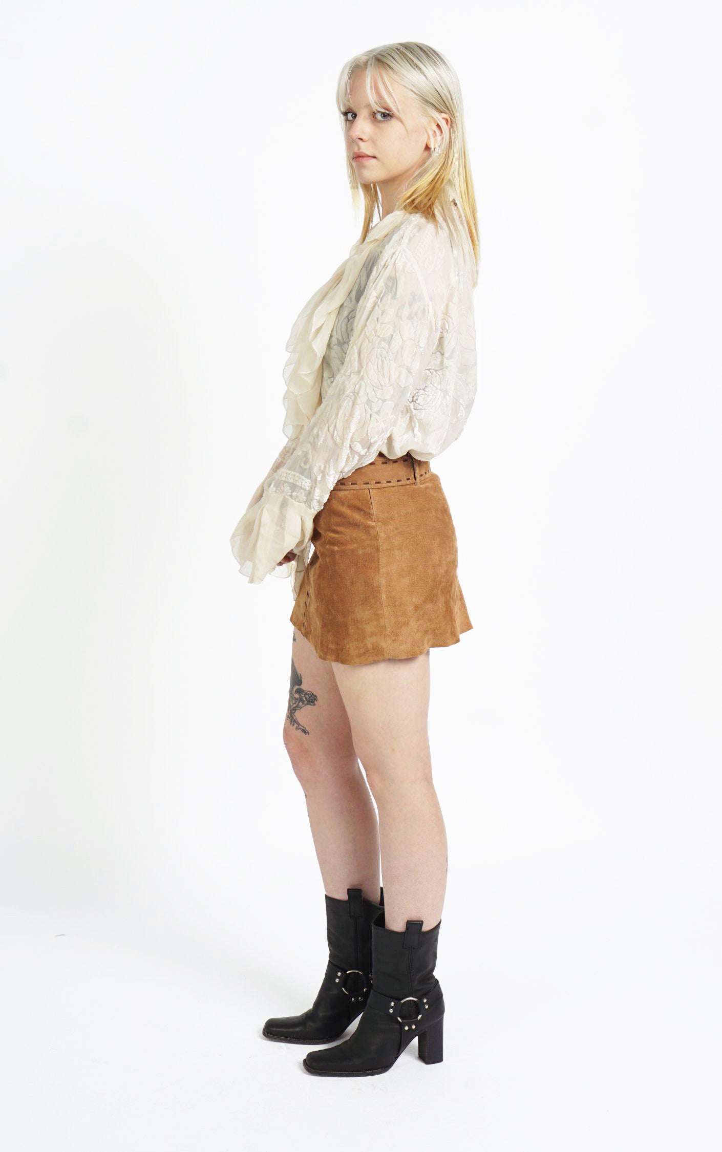 VINTAGE Y2K 2000s Camel Suede Belted Mini A-Line Skirt resellum