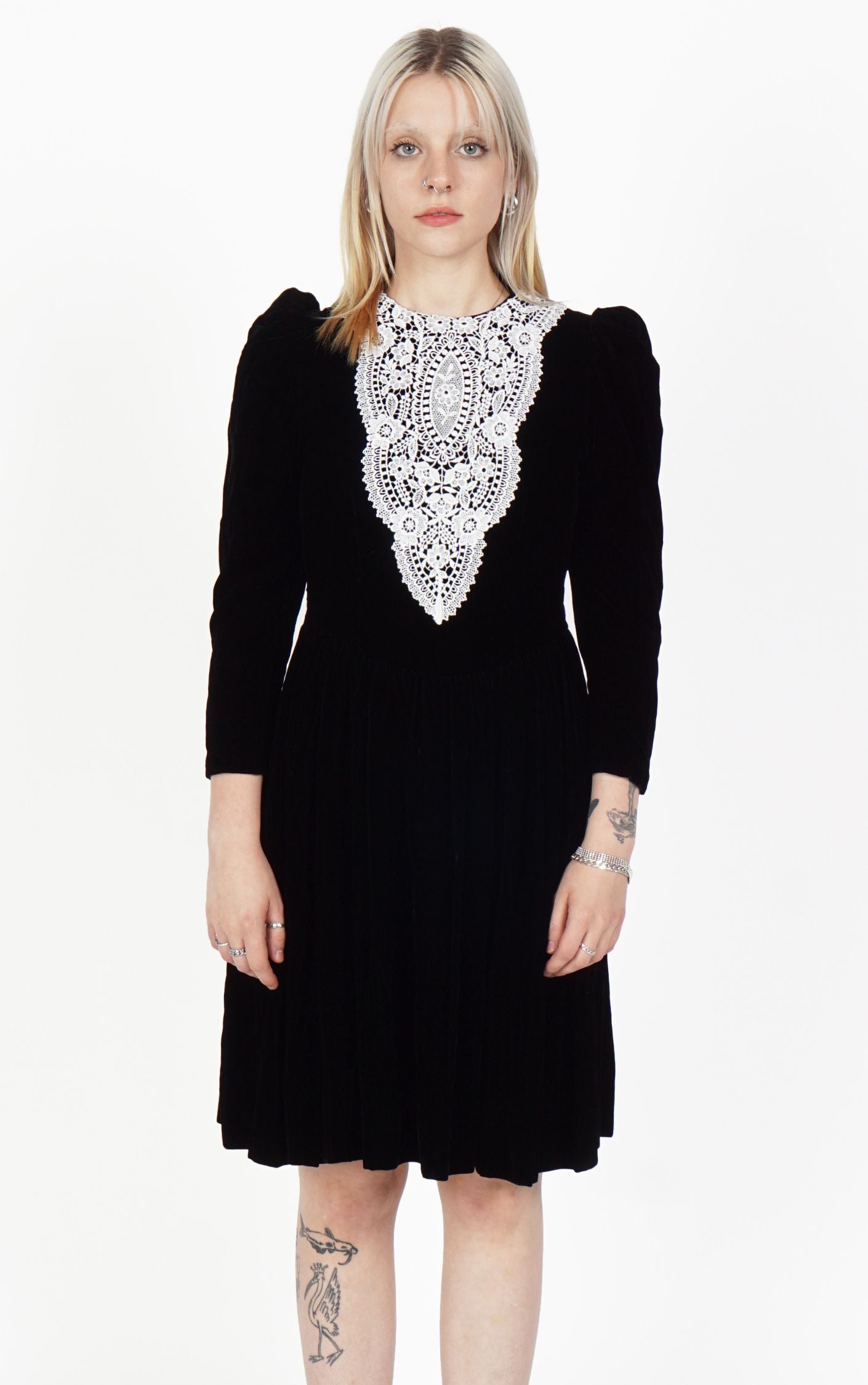 VINTAGE Victorian Lolita Black Velvet Puff Sleeve A-Line Dress resellum